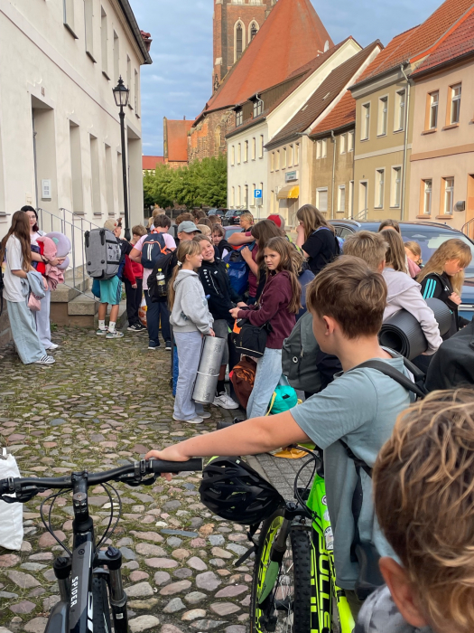 26_09_10_lesenacht_kl._6_(4).jpeg